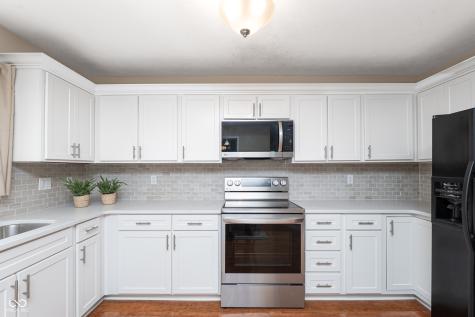 3304 Fox Orchard Circle Indianapolis IN 46214