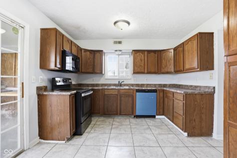 11148 Sanabria Drive Indianapolis IN 46235