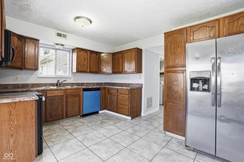 11148 Sanabria Drive Indianapolis IN 46235