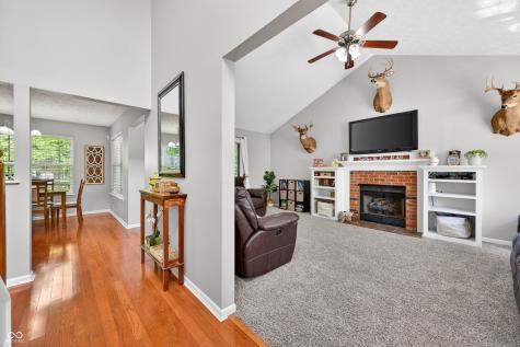 44 Ponsonby Court Indianapolis IN 46214