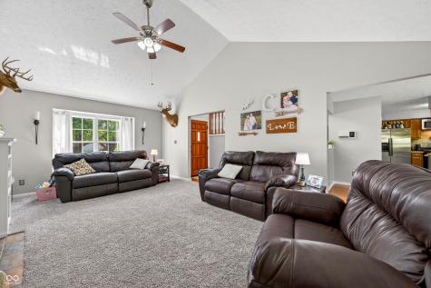 44 Ponsonby Court Indianapolis IN 46214
