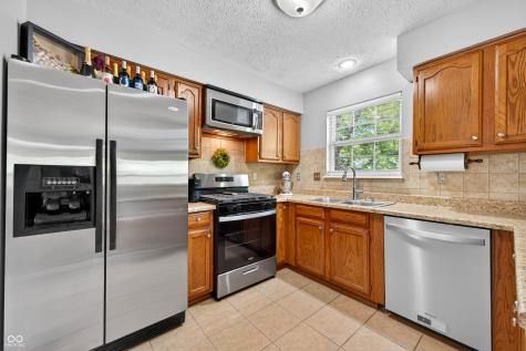 44 Ponsonby Court Indianapolis IN 46214