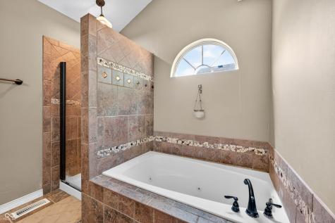 44 Ponsonby Court Indianapolis IN 46214