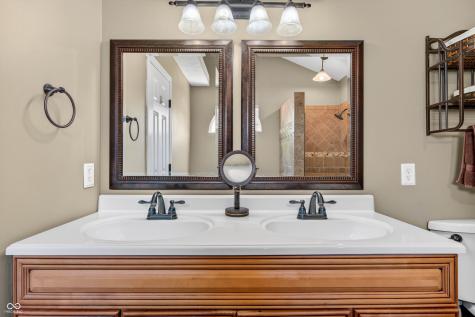 44 Ponsonby Court Indianapolis IN 46214
