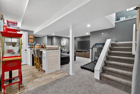 44 Ponsonby Court Indianapolis IN 46214