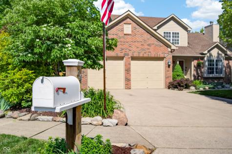 44 Ponsonby Court Indianapolis IN 46214