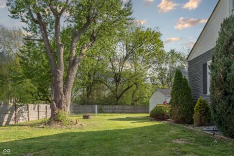 6359 Walton Street Indianapolis IN 46241