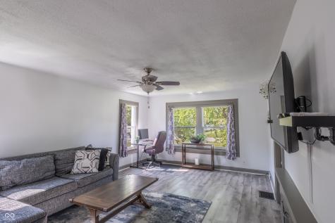 6359 Walton Street Indianapolis IN 46241