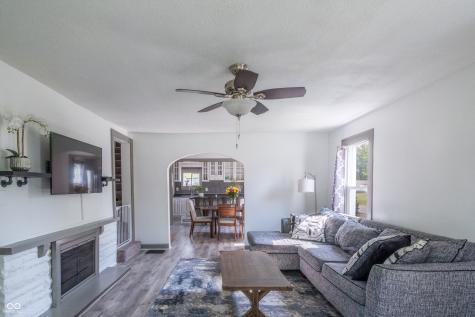 6359 Walton Street Indianapolis IN 46241