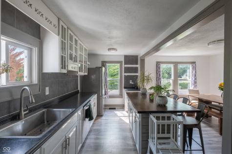 6359 Walton Street Indianapolis IN 46241