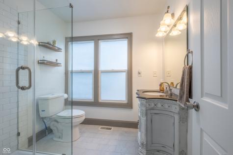 6359 Walton Street Indianapolis IN 46241