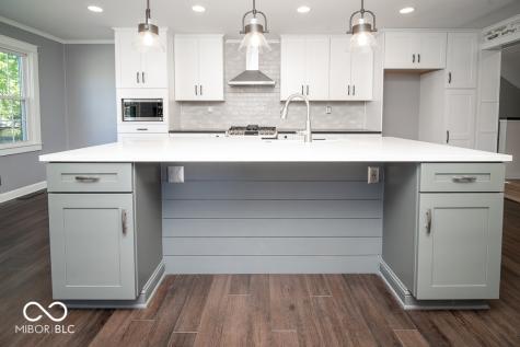 475 N Valley Lane Greenwood IN 46142