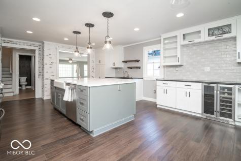 475 N Valley Lane Greenwood IN 46142