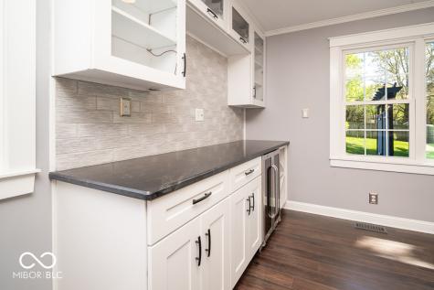 475 N Valley Lane Greenwood IN 46142