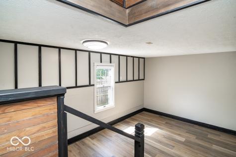 475 N Valley Lane Greenwood IN 46142