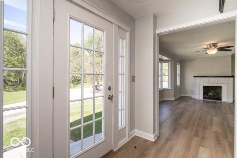 475 N Valley Lane Greenwood IN 46142