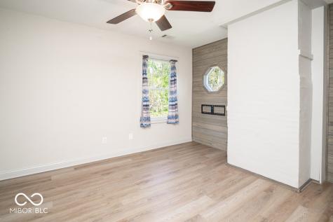 475 N Valley Lane Greenwood IN 46142