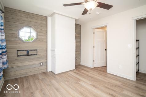 475 N Valley Lane Greenwood IN 46142