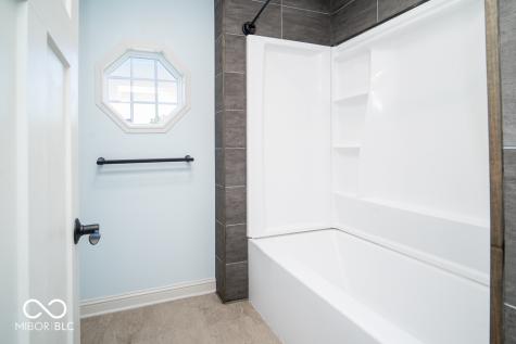 475 N Valley Lane Greenwood IN 46142