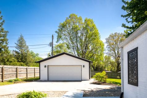 475 N Valley Lane Greenwood IN 46142
