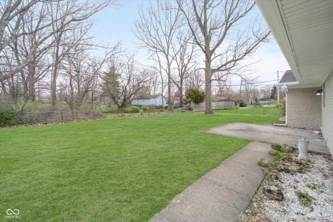 1313 Roseway Drive Indianapolis IN 46219