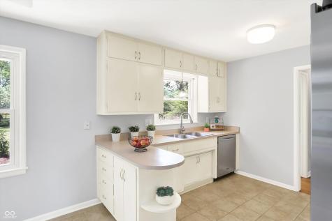 5133 E 70th Street Indianapolis IN 46220