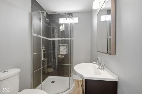 1614 E Kelly Street Indianapolis IN 46203
