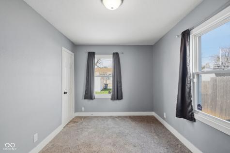 1614 E Kelly Street Indianapolis IN 46203