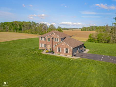 11005 N County Road 425 E Hope IN 47246