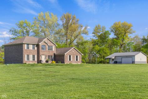 11005 N County Road 425 E Hope IN 47246
