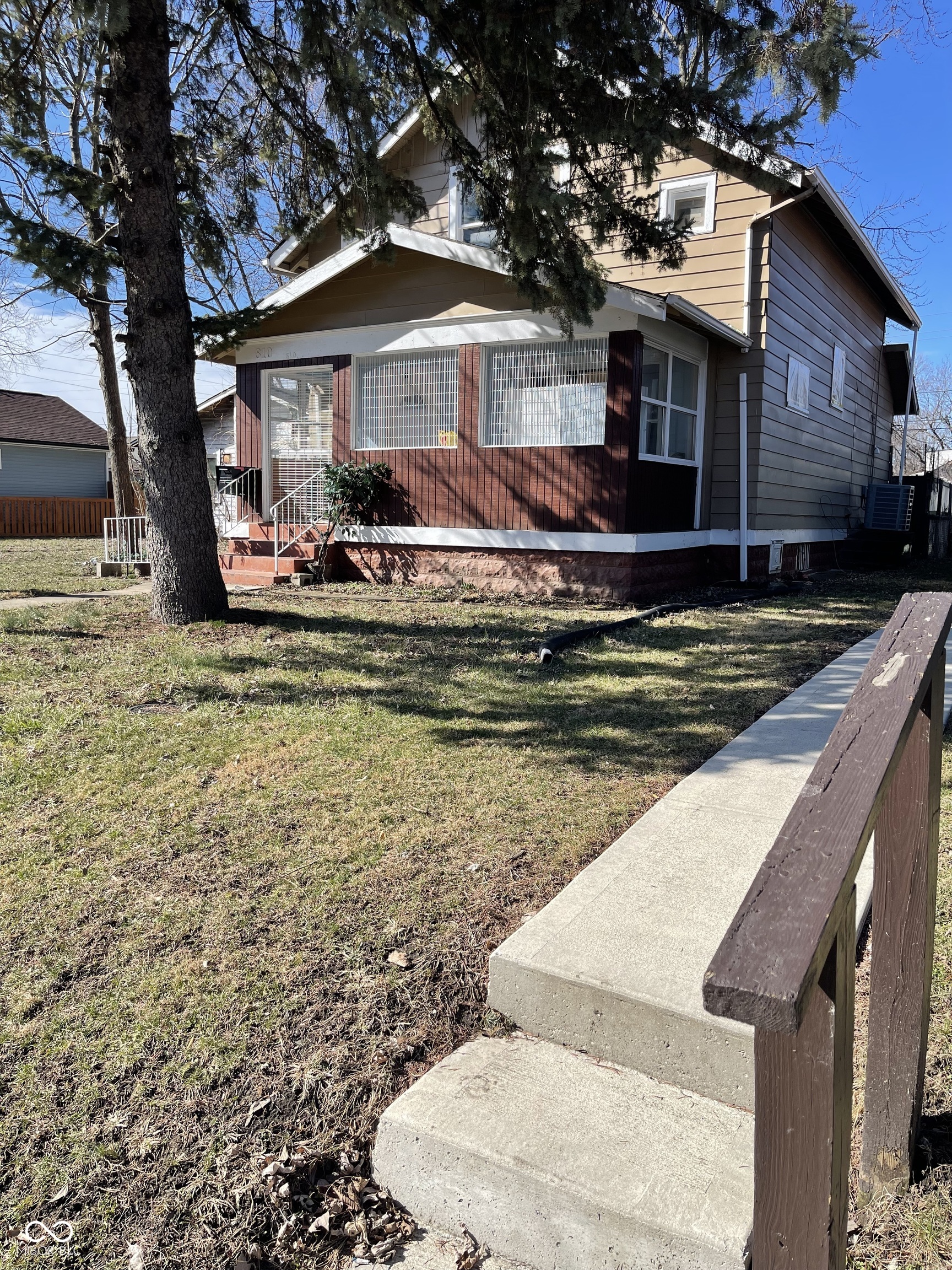 810 N Tuxedo Street Indianapolis IN 46201
