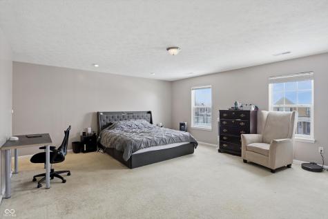 5012 Birmingham Drive Indianapolis IN 46235