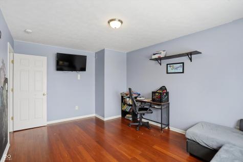 5012 Birmingham Drive Indianapolis IN 46235