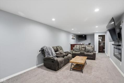 5012 Birmingham Drive Indianapolis IN 46235