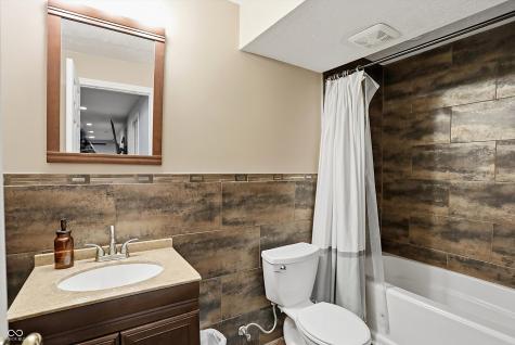 5012 Birmingham Drive Indianapolis IN 46235