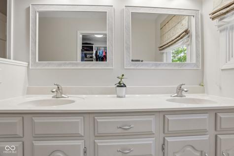 143 Hollowview Drive Noblesville IN 46060