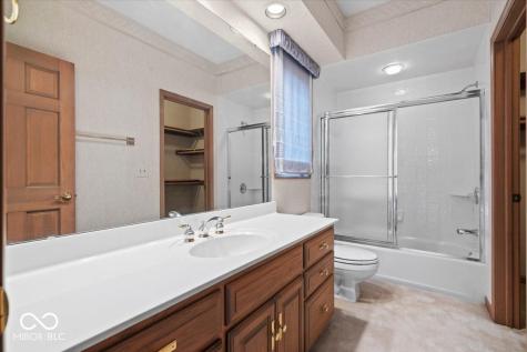 5049 Deer Ridge Drive S Carmel IN 46033