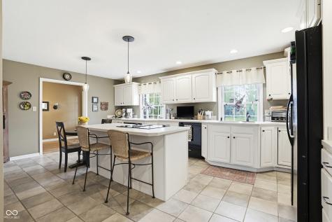 695 W 77th Street South Drive Indianapolis IN 46260
