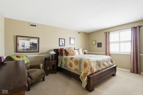 695 W 77th Street South Drive Indianapolis IN 46260
