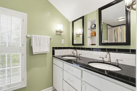 695 W 77th Street South Drive Indianapolis IN 46260