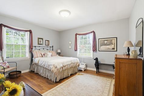 695 W 77th Street South Drive Indianapolis IN 46260