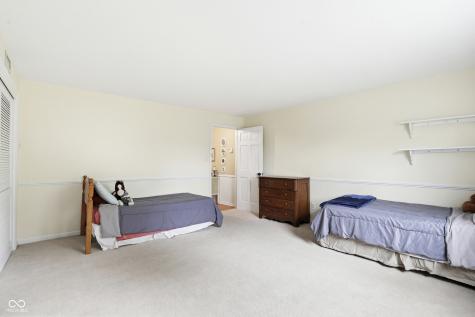 695 W 77th Street South Drive Indianapolis IN 46260