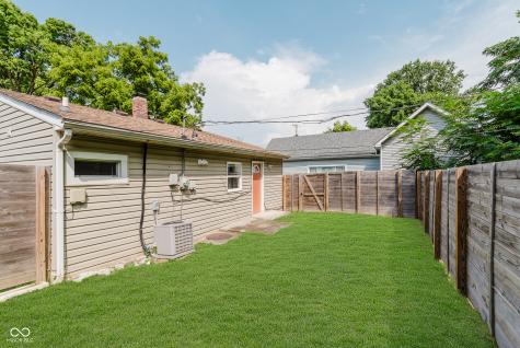 831 Laurel Street Indianapolis IN 46203