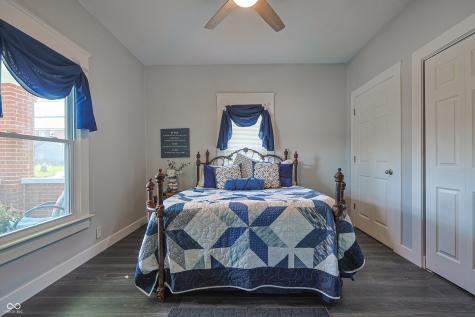 329 E Laurel Street Seymour IN 47274