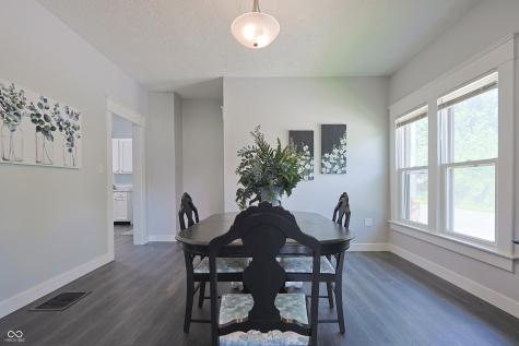 329 E Laurel Street Seymour IN 47274
