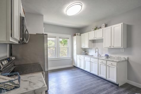 329 E Laurel Street Seymour IN 47274