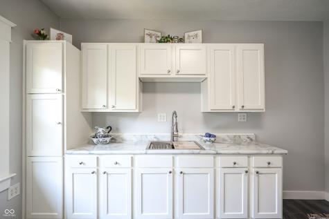 329 E Laurel Street Seymour IN 47274