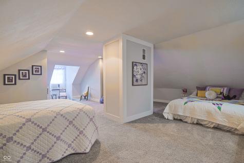 329 E Laurel Street Seymour IN 47274