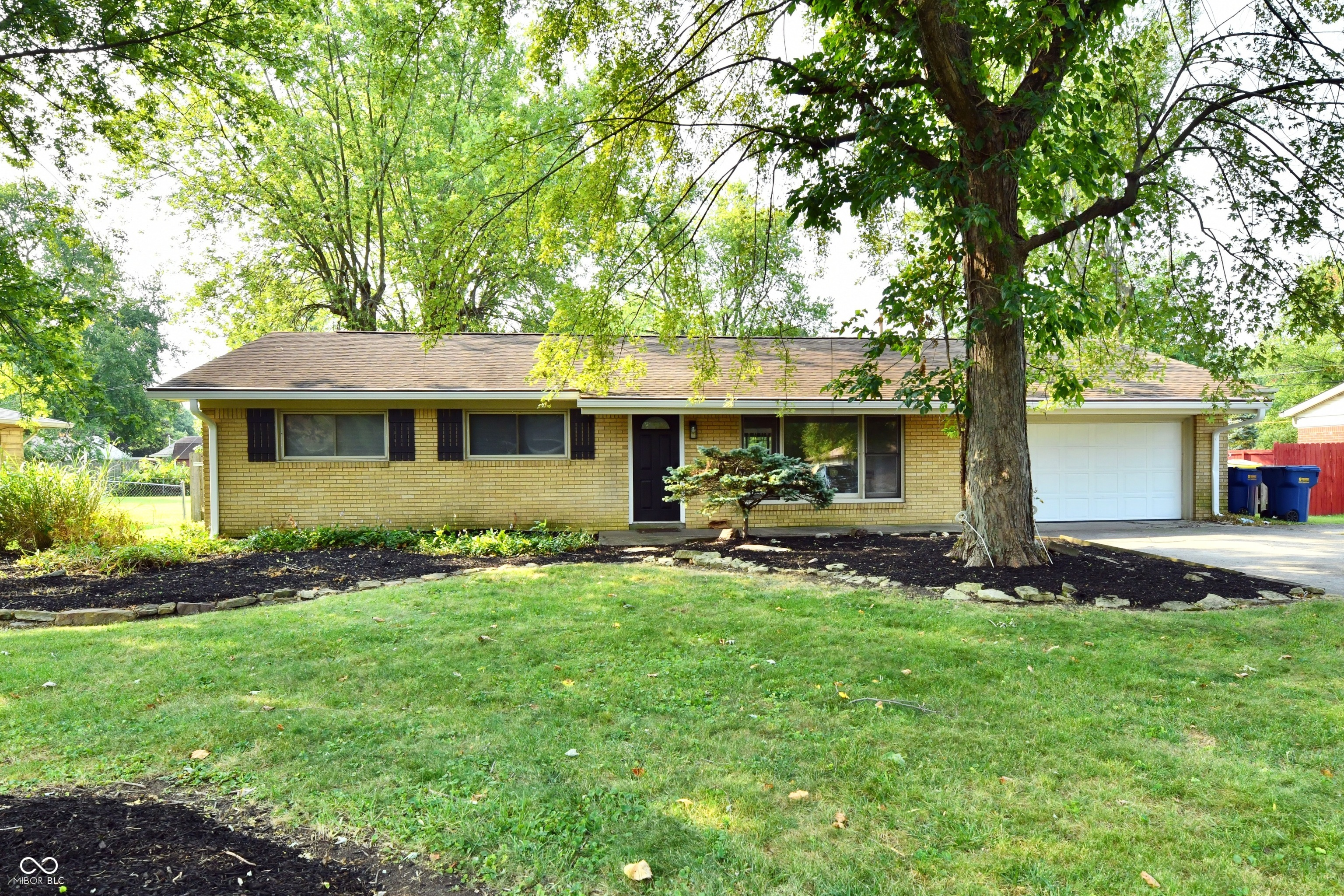 7325 Lowe Drive Indianapolis IN 46226