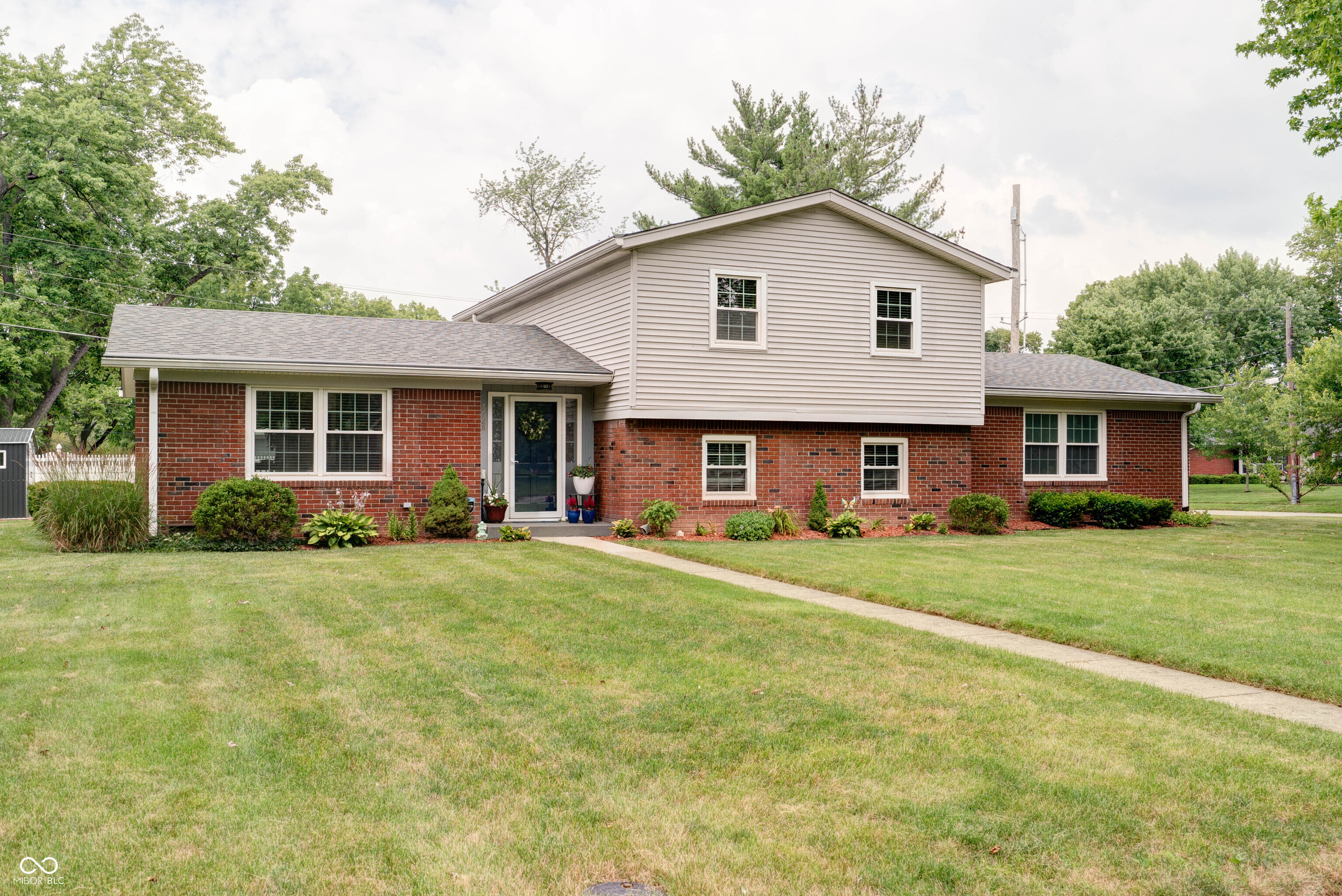 6728 Chapel Hill Road Indianapolis IN 46214